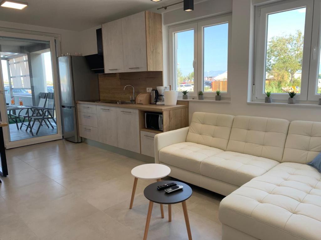 Apartmani Sunside Nin Exteriör bild