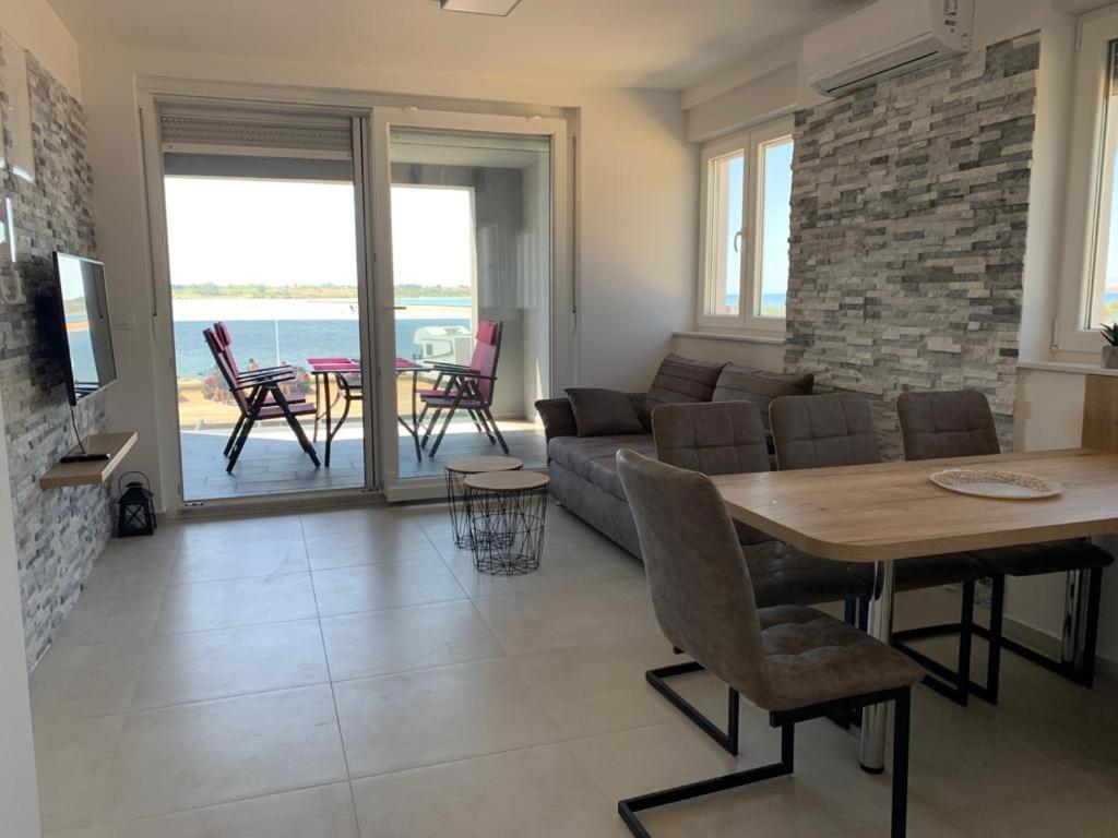 Apartmani Sunside Nin Exteriör bild