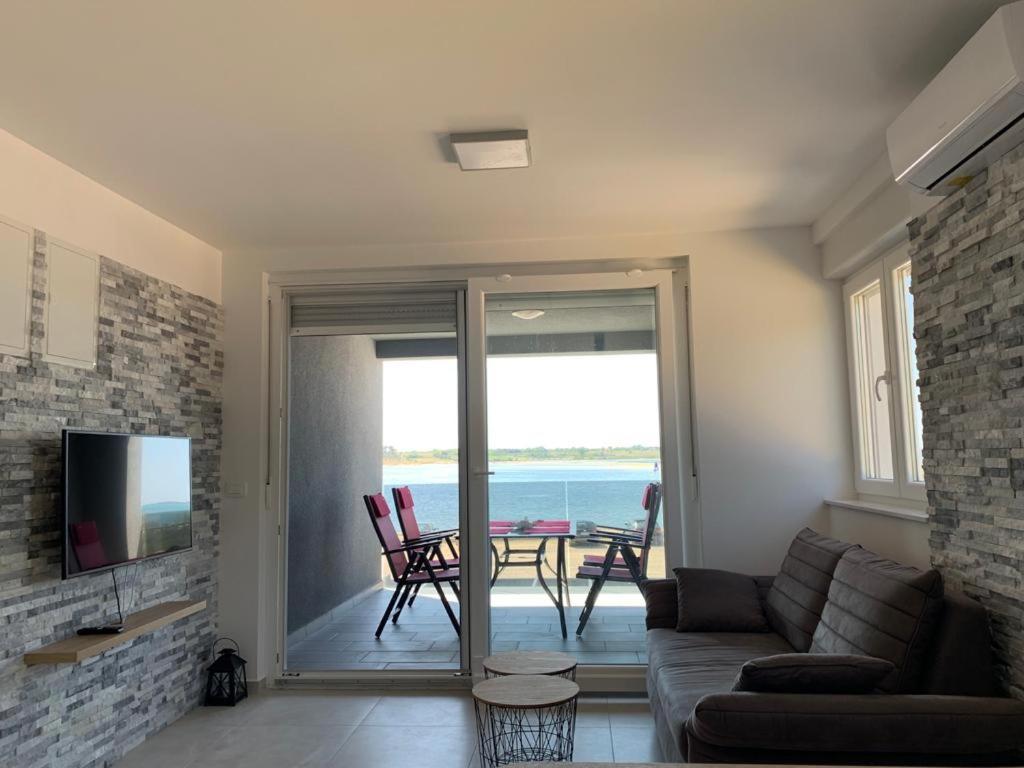 Apartmani Sunside Nin Exteriör bild
